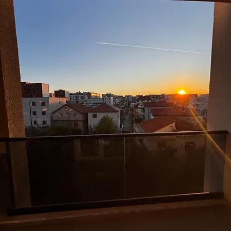 Jon's Apartmán *
