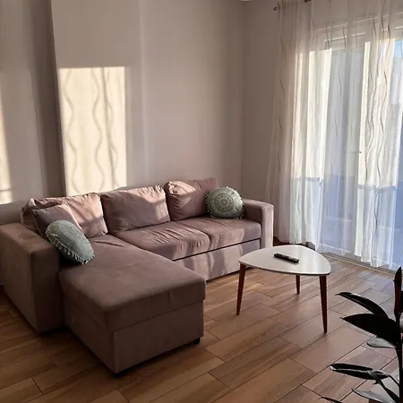 Jon's Apartmán *